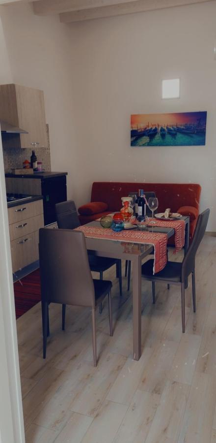 Appartamento Francy กัสเตลลัมมาเร เดล โกลโฟ ภายนอก รูปภาพ